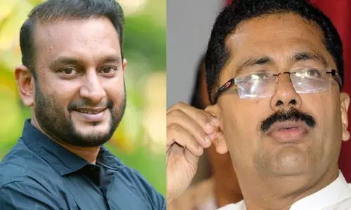 നമ്മുടെ ജലീലിക്കാക്ക് ആകെ കിളി പോയിരിക്കുകയാണ്, രാവിലെ എണീറ്റ് പി.കെ ഫിറോസ്..പി.കെ ഫിറോസ് എന്ന് പിച്ചും പേയും പറയലാണ് ജോലി, നീ നെനച്ചാൽ എതുമേ മുടിയാത് അണ്ണാ; പി.കെ.ഫിറോസ്