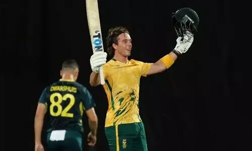 ബ്രെ​വി​സ്  വേ​ഗ​ത്തി​ൽ പ്രോ​ട്ടീ​സി​ന് ജ​യം; ആ​സ്ട്രേ​ലി​യ​യെ തോൽപിച്ചത്  53 റൺസിന്