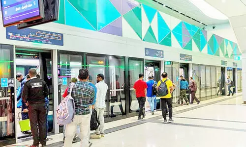 മെ​ട്രോ യാ​ത്ര​ക്കാ​ർ​ക്ക് സു​ര​ക്ഷ നി​ർ​ദേ​ശ​ങ്ങ​ളു​മാ​യി ആ​ഭ്യ​ന്ത​ര മ​ന്ത്രാ​ല​യം