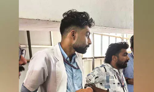 ‘വി​വാ​ഹം ആ​ണ് സാ​റേ..’, രണ്ട് മാസമായി ശമ്പളമില്ല; നി​സ്സാ​ഹാ​യ​വ​സ്ഥ ആരോഗ്യ മന്ത്രിയോട് തുറന്നുപറഞ്ഞ് ഗോപു