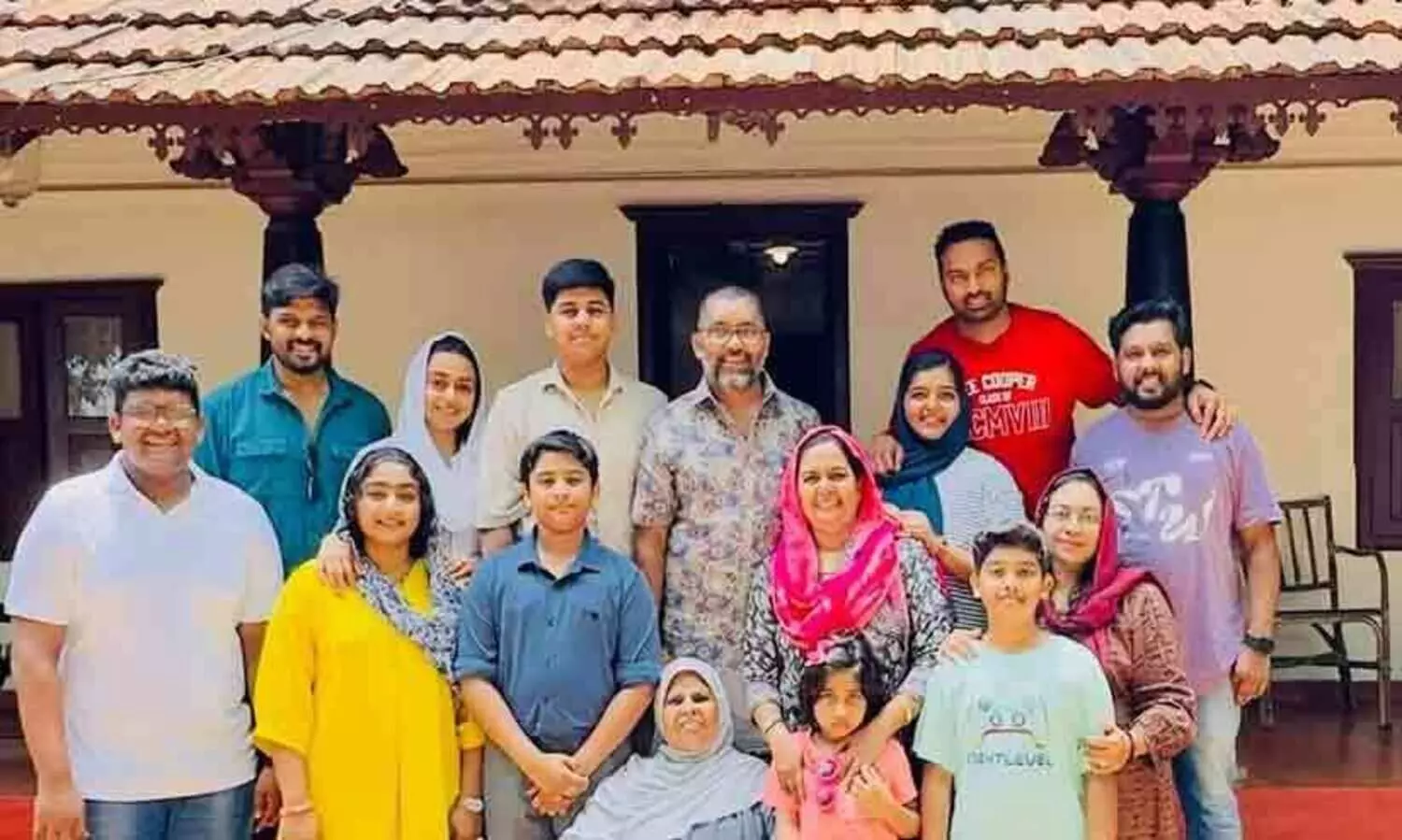 എത്ര ആരോഗ്യവാനാണെങ്കിലും ശരീരം അസ്വസ്ഥതയുടെ സൂചന കാണിച്ചാൽ അവഗണിക്കരുത്; ഫേസ്ബുക്ക് പോസ്റ്റുമായി കലാഭവൻ നവാസിന്റെ സഹോദരൻ