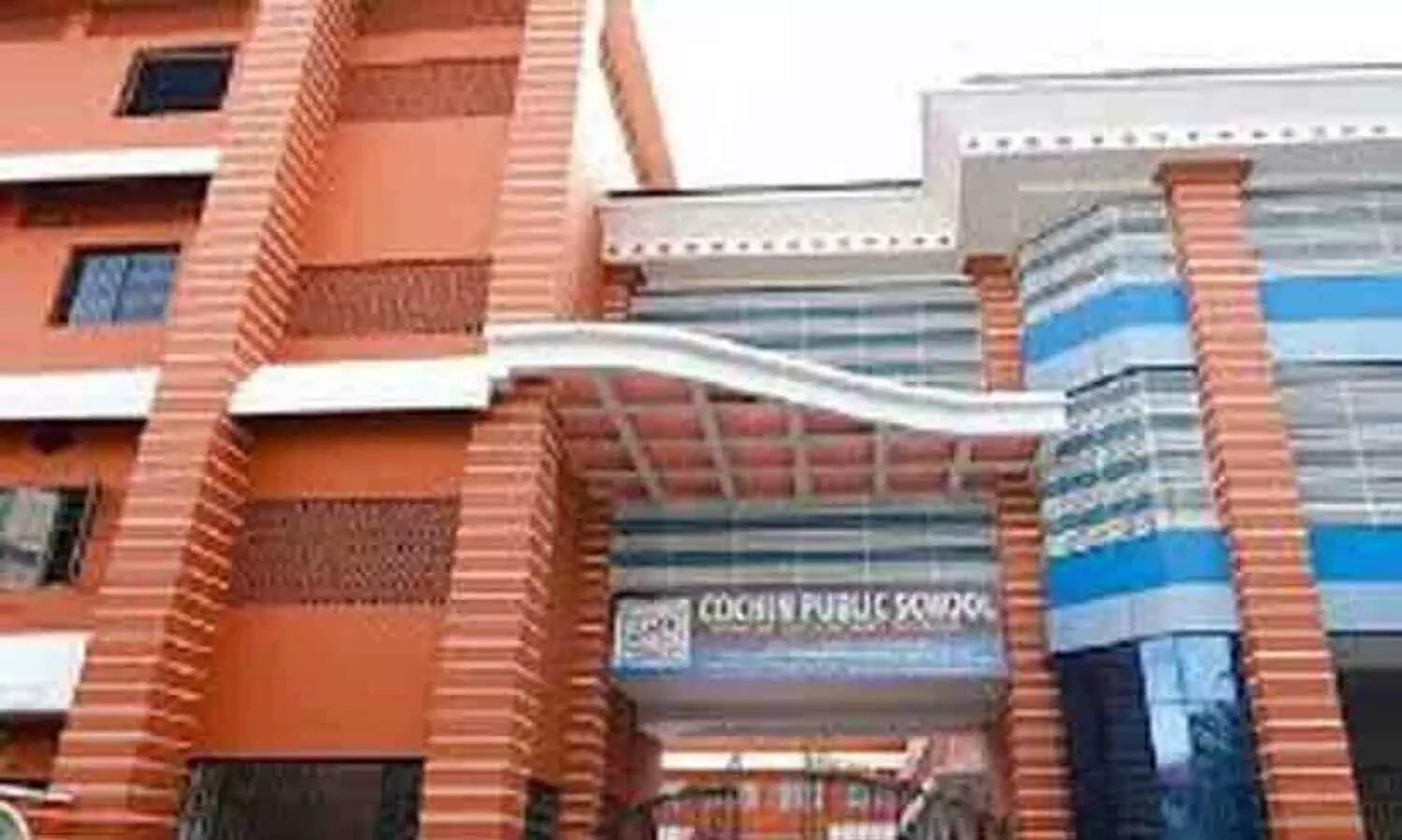 രണ്ടുമിനിറ്റ് വൈകിയതിന് അഞ്ചാംക്ലാസുകാ​രനെ ഇരുട്ടുമുറിയിൽ ഒറ്റക്കിരുത്തിയതായി പരാതി; നിഷേധിച്ച് സ്കൂൾ അധികൃതർ