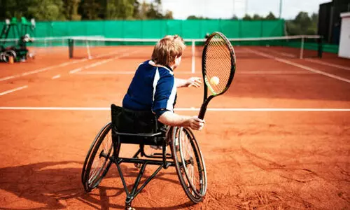 Wheelchair tennis