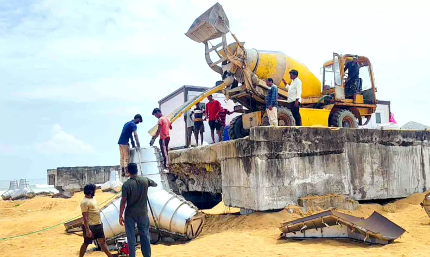 Muthalapozhi Harbor renovation