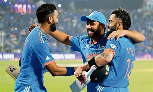 ‘കോഹ്ലിയെയും രോഹിത്തിനെയും പോലെയുള്ള താരങ്ങളാണ് ഗില്ലിന് വേണ്ടത്’; ബി.സി.സി.ഐയോട് മുൻ ഇന്ത്യൻ താരം