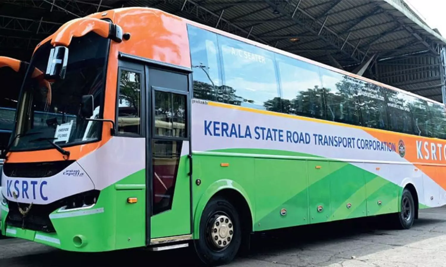 യാത്രക്കാർക്ക് ഓണസമ്മാനവുമായി കെ.എസ്.ആർ.ടി.സി; പുത്തൻ ബസുകൾ ഓഗസ്റ്റ് 21 മുതൽ നിരത്തുകളിൽ