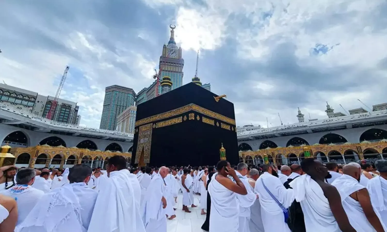 ഹജ്ജ്: ആദ്യഗഡു 20നകം അടക്കണം; രേഖകള്‍ സമര്‍പ്പിക്കാനുള്ള സമയം 25 വരെ