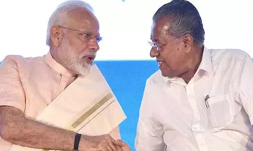 മോദിയെ വിമർശിച്ച് പിണറായി വിജയൻ, ബ്രിട്ടീഷുകാർക്ക് പാദസേവ ചെയ്തവരെ മഹത്വവൽക്കരിക്കാൻ സ്വാതന്ത്ര്യദിനം തെരഞ്ഞെടുത്തത് അപമാനം