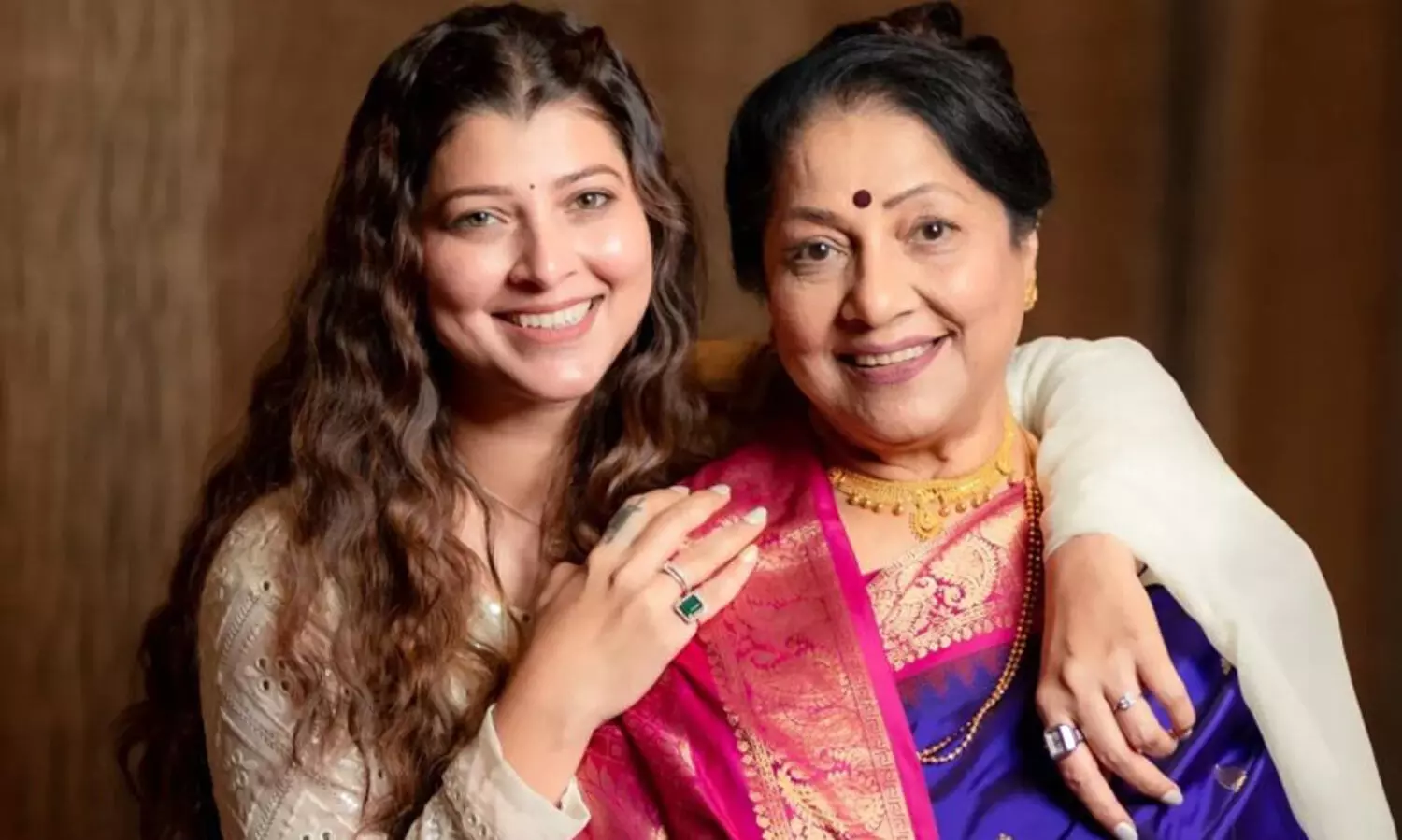 മുതിർന്ന മറാത്തി നടി ജ്യോതി ചന്ദേക്കർ അന്തരിച്ചു