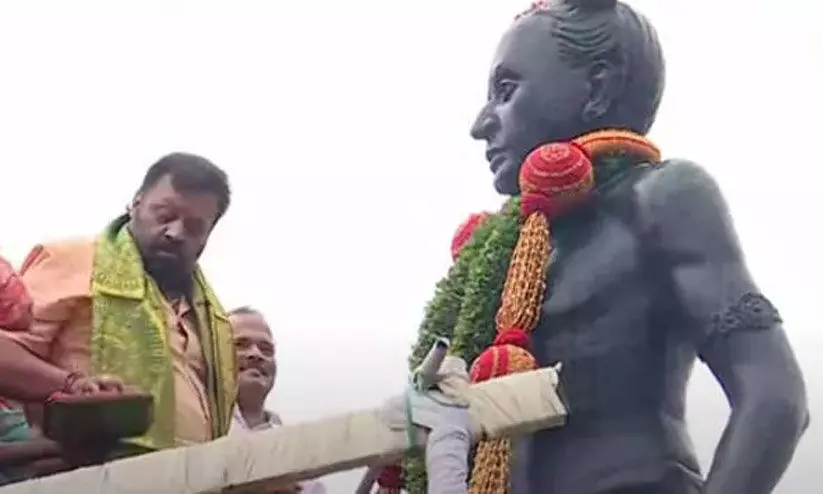 ഉന്നയിക്കലുമായി കുറേ വാനരന്മാർ വന്നിട്ടുണ്ടല്ലോ, അവർക്ക് കോടതി ഉത്തരം നൽകും വോട്ട് ക്രമക്കേടിൽ മൗനം വെടിഞ്ഞ് സുരേഷ് ഗോപി