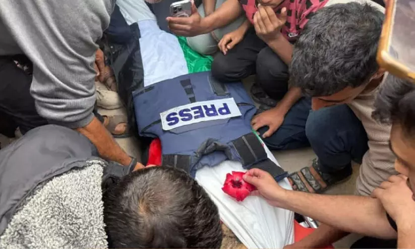 വംശഹത്യയെ അതിജീവിക്കുന്ന മാധ്യമശബ്ദങ്ങൾ വംശഹത്യയെ അതിജീവിക്കുന്ന മാധ്യമശബ്ദങ്ങൾ