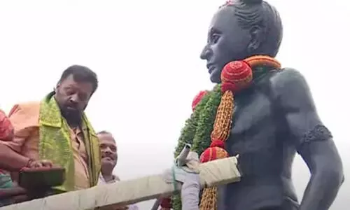 ഉന്നയിക്കലുമായി കുറേ വാനരന്മാർ വന്നിട്ടുണ്ടല്ലോ, അവർക്ക് കോടതി ഉത്തരം നൽകും വോട്ട് ക്രമക്കേടിൽ മൗനം വെടിഞ്ഞ് സുരേഷ് ഗോപി