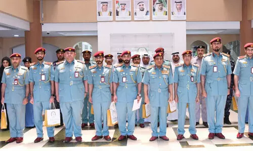 മി​ക​ച്ച സേ​വ​നം: സ​മാ​ധാ​ന പാ​ല​ക​രെ ആ​ദ​രി​ച്ചു