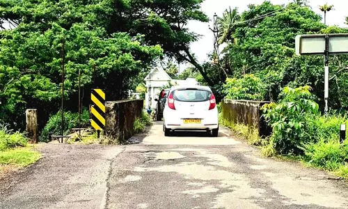 വള്ളിവട്ടം-വെള്ളാങ്കല്ലൂർ റോഡ്; അധികൃതർ കനിഞ്ഞാൽ ഇതുവഴിയും ബസ് സർവിസ്