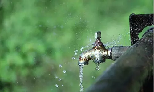 തുള്ളിയില്ല കുടിവെള്ളം; ബില്ലാണെങ്കിലോ യഥേഷ്ടം...!! തുള്ളിയില്ല കുടിവെള്ളം; ബില്ലാണെങ്കിലോ യഥേഷ്ടം...!!