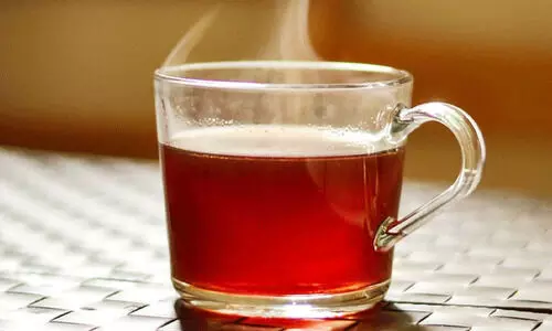 കട്ടൻചായയിൽ ആരുമറിയാതെ വിഷം കലർത്തി, രുചി വ്യത്യാസം തുണയായി; കൊല്ലാൻ ശ്രമിച്ച യുവാവ് അറസ്റ്റിൽ