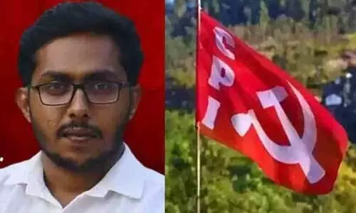 സവർക്കറെ വാഴ്ത്തിയ സി.പി.ഐ ലോക്കൽ സെക്രട്ടറിയെ സസ്പെൻഡ് ചെയ്തു