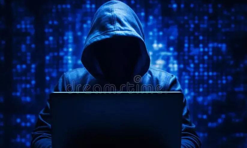 ഓ​ൺ​ലൈ​ൻ ത​ട്ടി​പ്പ്​; യു​വാ​വി​ന്​ 2000 ദി​ർ​ഹം ന​ഷ്ട​പ​രി​ഹാ​രം