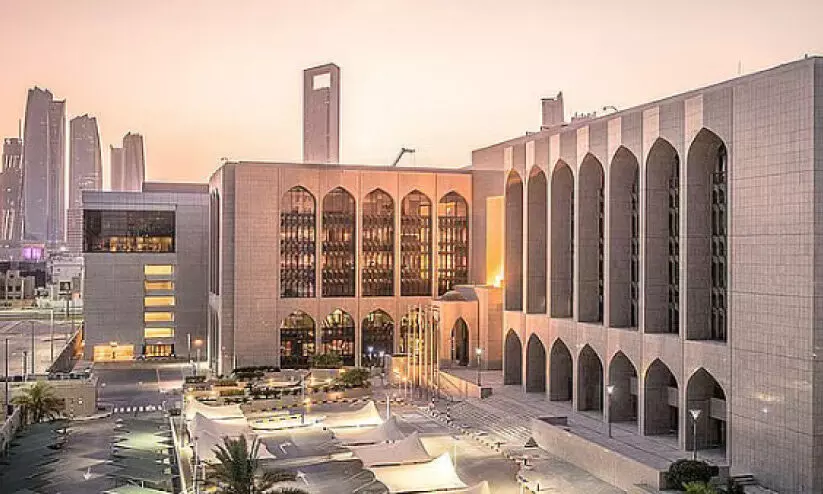 ആറുമാസം ധനകാര്യ സ്ഥാപനങ്ങൾക്ക്​ ചുമത്തിയത്​ 37 കോടി ദിർഹം പിഴ