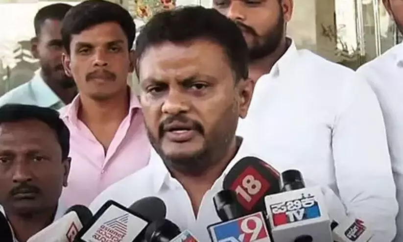 ഡി.​കെ. ശി​വ​കു​മാ​ർ മു​ഖ്യ​മ​ന്ത്രി​യാ​വും എ​ന്ന് കോ​ൺ​ഗ്ര​സ് എം.​എ​ൽ.​എ