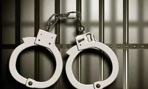 ഗ​താ​ഗ​ത നി​യ​മ​ലം​ഘ​നം: ഡ്രൈ​വ​ർ​മാ​ർ പി​ടി​യി​ൽ