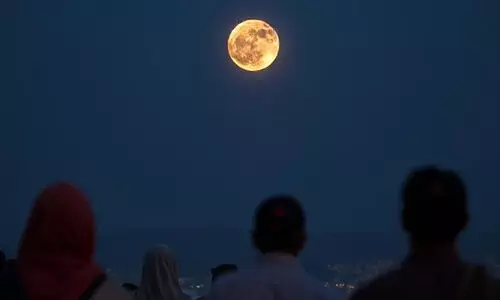 വരുന്നു ഒമാനിൽ പൂർണ ചന്ദ്രഗ്രഹണം