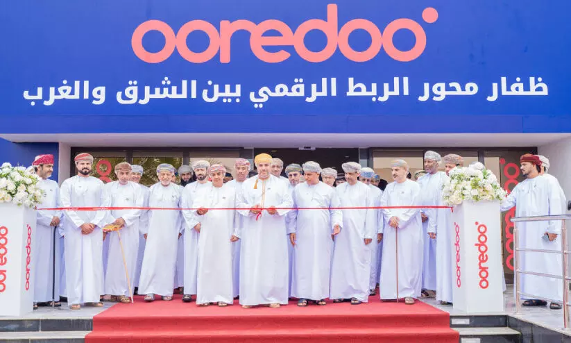 ഒ​മാ​നെ ഡി​ജി​റ്റ​ൽ ഹ​ബ്ബാ​ക്കാ​ൻ സ​ലാ​ല ഡേ​റ്റ സെ​ന്റ​റു​മാ​യി ഉ​രീ​ദോ