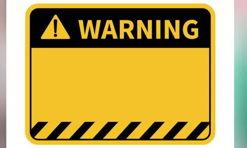 നി​യ​മപാ​ലനം: ഇ​രു​ച​ക്ര വാ​ഹ​ന​ങ്ങ​ള്‍ക്ക് മു​ന്ന​റി​യി​പ്പ്