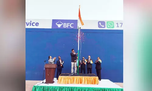 മൂവർണക്കൊടി ഉയർത്തി ഇ​ന്ത്യ​ൻ ക്ല​ബ്