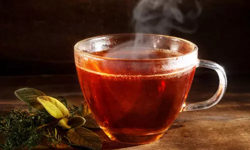 ചാ​യ​ക്ക് ചൂ​ട് കൂ​ടു​ത​ലാ​ണോ, എ​ന്നാ​ൽ അ​ന്ന​നാ​ളം സേ​ഫ​ല്ല