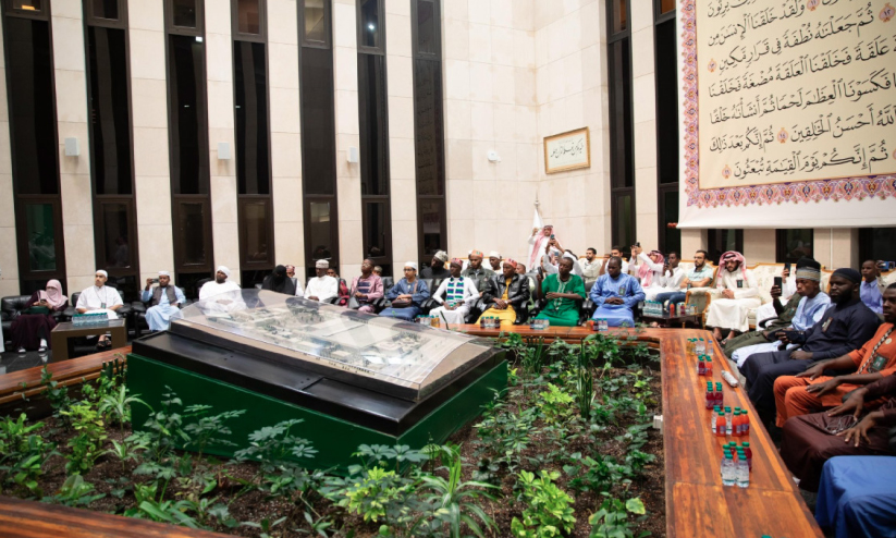 കിങ് അബ്ദുൽ അസീസ് അന്താരാഷ്ട്ര ഖുർആൻ മനഃപാഠ മത്സരാർഥികൾ മദീന ഖുർആൻ അച്ചടി പ്രസ് സന്ദർശിച്ചു കിങ് അബ്ദുൽ അസീസ് അന്താരാഷ്ട്ര ഖുർആൻ മനഃപാഠ മത്സരാർഥികൾ മദീന ഖുർആൻ അച്ചടി പ്രസ് സന്ദർശിച്ചു