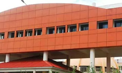 കെ.ടി.യു വി.സിയുടെ ഹരജി; സർവകലാശാലക്കും ജീവനക്കാർക്കും നോട്ടീസ്