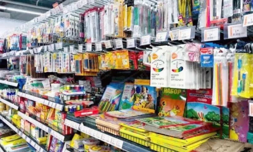 പുതിയ അധ്യയന വർഷം ആരംഭിക്കാൻ ദിവസങ്ങൾ ബാക്കി; സ്കൂൾ സാമഗ്രി വിതരണ ഔട്ട് ലെറ്റുകളിൽ പരിശോധന കർശനമാക്കി വാണിജ്യമന്ത്രാലയം പുതിയ അധ്യയന വർഷം ആരംഭിക്കാൻ ദിവസങ്ങൾ ബാക്കി; സ്കൂൾ സാമഗ്രി വിതരണ ഔട്ട് ലെറ്റുകളിൽ പരിശോധന കർശനമാക്കി വാണിജ്യമന്ത്രാലയം