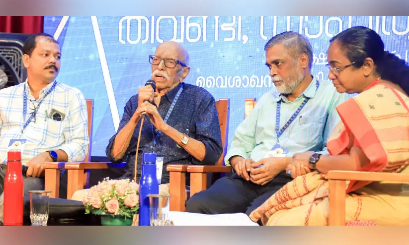 ‘ജീവിതത്തിൽ ആദ്യമായും അവസാനമായും വാങ്ങിയ 300 രൂപ കൈക്കൂലി’; രഹസ്യം വെളിപ്പെടുത്തി വൈശാഖൻ