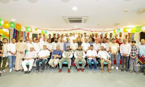 ട്രാഫിക്​ സുരക്ഷ കാമ്പയിനിൽ പങ്കാളികളായി ദുബൈ കെ.എം.സി.സി