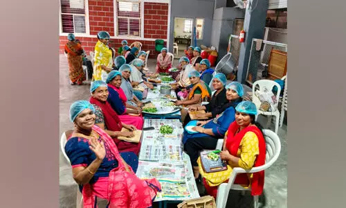 ഓ​ണാ​ഘോ​ഷ​വും സ​മൂ​ഹ വി​വാ​ഹ​വും