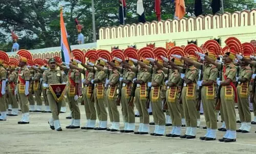 പ്ലസ്ടു യോഗ്യതയുണ്ടോ? ബി.എസ്.എഫിൽ ഹെഡ് കോൺസ്റ്റബിളാകാം; 1121 ഒഴിവിലേക്ക് അപേക്ഷ ക്ഷണിച്ചു