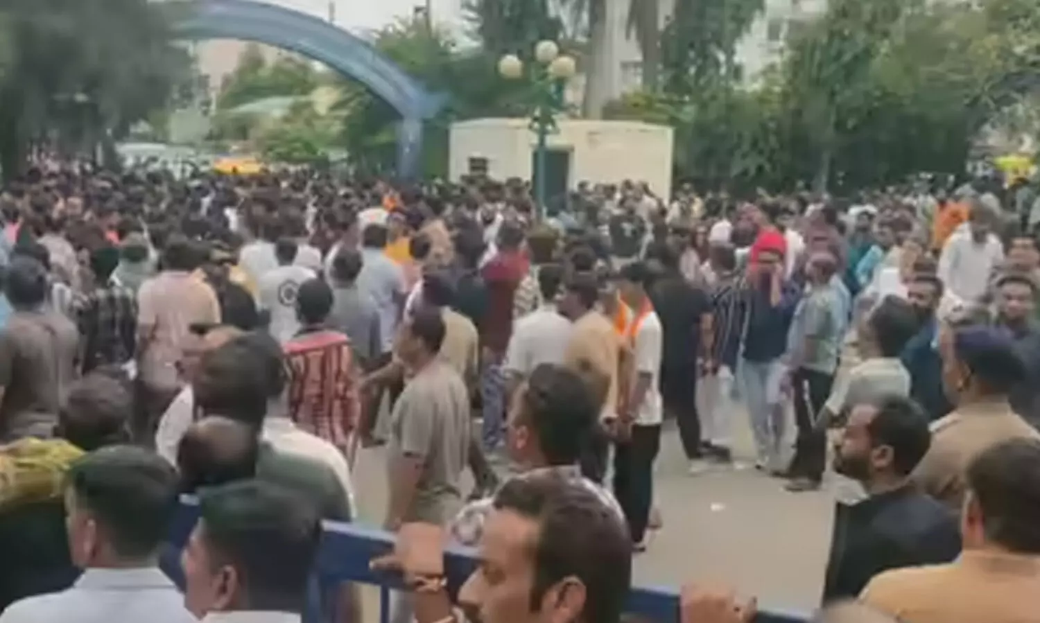 Protest demanding school closure