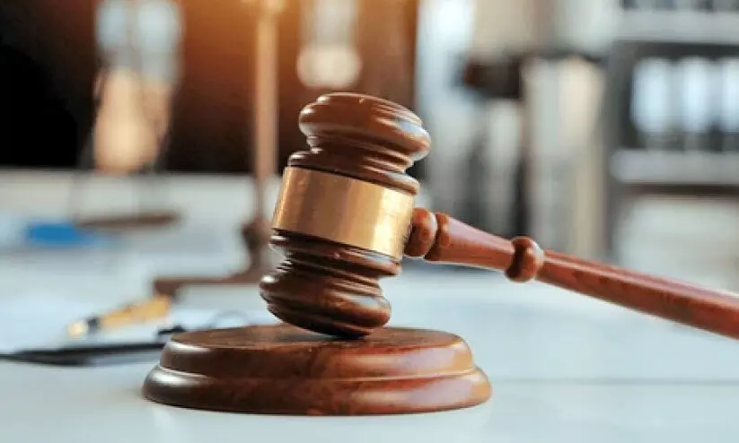 വായ്പ, ​െക്രഡിറ്റ് കാർഡ്; യുവാവ്​ 6.4 ലക്ഷം തിരിച്ചടക്കണം