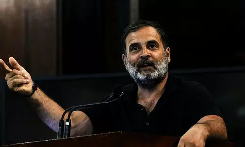 ‘മുൻ ഉപരാഷ്ട്രപതി എന്തേ ഒളിച്ചിരിക്കുന്നു? ഒരു വാക്കുപോലും മിണ്ടാൻ പറ്റാത്തതെന്ത് കൊണ്ട്? നമ്മൾ ജീവിക്കുന്നത് ഏത് കാലത്താണ്’ -ജഗ്ദീപ് ധൻഖർ എവിടെയെന്ന് രാഹുൽ ഗാന്ധി