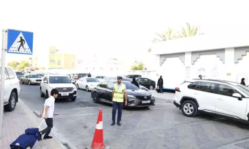 വി​ദ്യാ​ർ​ഥി​ക​ളു​ടെ സു​ര​ക്ഷ ഉ​റ​പ്പാ​ക്കാ​ൻ ക​ന​ത്ത ഗ​താ​ഗ​ത നി​യ​ന്ത്ര​ണം ഏ​ർ​പ്പെ​ടു​ത്തി ബ​ഹ്‌​റൈ​ൻ