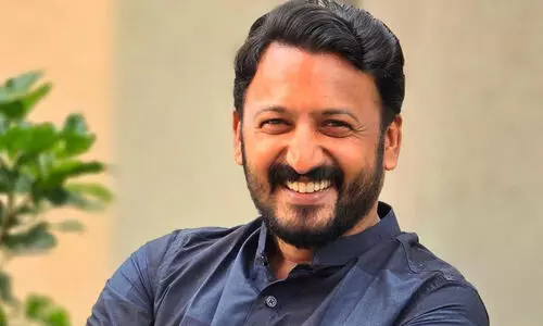 രാഹുൽ മാങ്കൂട്ടത്തിലിനെ പാലക്കാട് കാല് കുത്താൻ അനുവദിക്കില്ല, എം.എൽ.എ ഓഫിസിലേക്ക് എസ്.എഫ്.ഐ മാർച്ച്