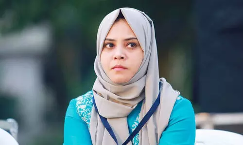 ‘പരാതിക്കാരോടൊപ്പം നിൽക്കുന്നു എന്ന് പറഞ്ഞാൽ, കൂടെ നിൽക്കുന്നവർക്കും അത്തരം അനുഭവമുണ്ടായി എന്ന് പച്ചനുണ പരത്തുന്നത് സൈബർ സംഘം’; വിശദീകരണവുമായി ഫാത്തിമ തഹ്‍ലിയ