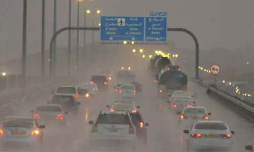 വീണ്ടും കനത്ത മ​ഴ​ വരുന്നു; ദോ​ഫാ​ർ, അ​ൽ ഹ​ജ​ർ പ​ർ​വ​ത​പ്ര​ദേ​ശ​ങ്ങ​ളി​ൽ ഇ​ടി​മി​ന്ന​ലോ​ടു​കൂ​ടി​യ മ​ഴ​ക്ക് സാ​ധ്യ​ത​