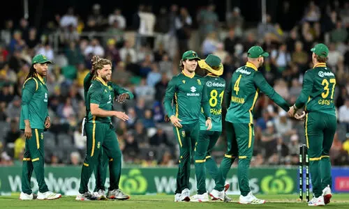 ട്വന്‍റി20 തോൽവിയിൽ ഓസീസിനോട് പകരംവീട്ടി പ്രോട്ടീസ്; ബ്രീറ്റ്‌സ്‌കെ, എൻഗിടി ഷോയിൽ രണ്ടാം ഏകദിനത്തിലും ജയം, പരമ്പര