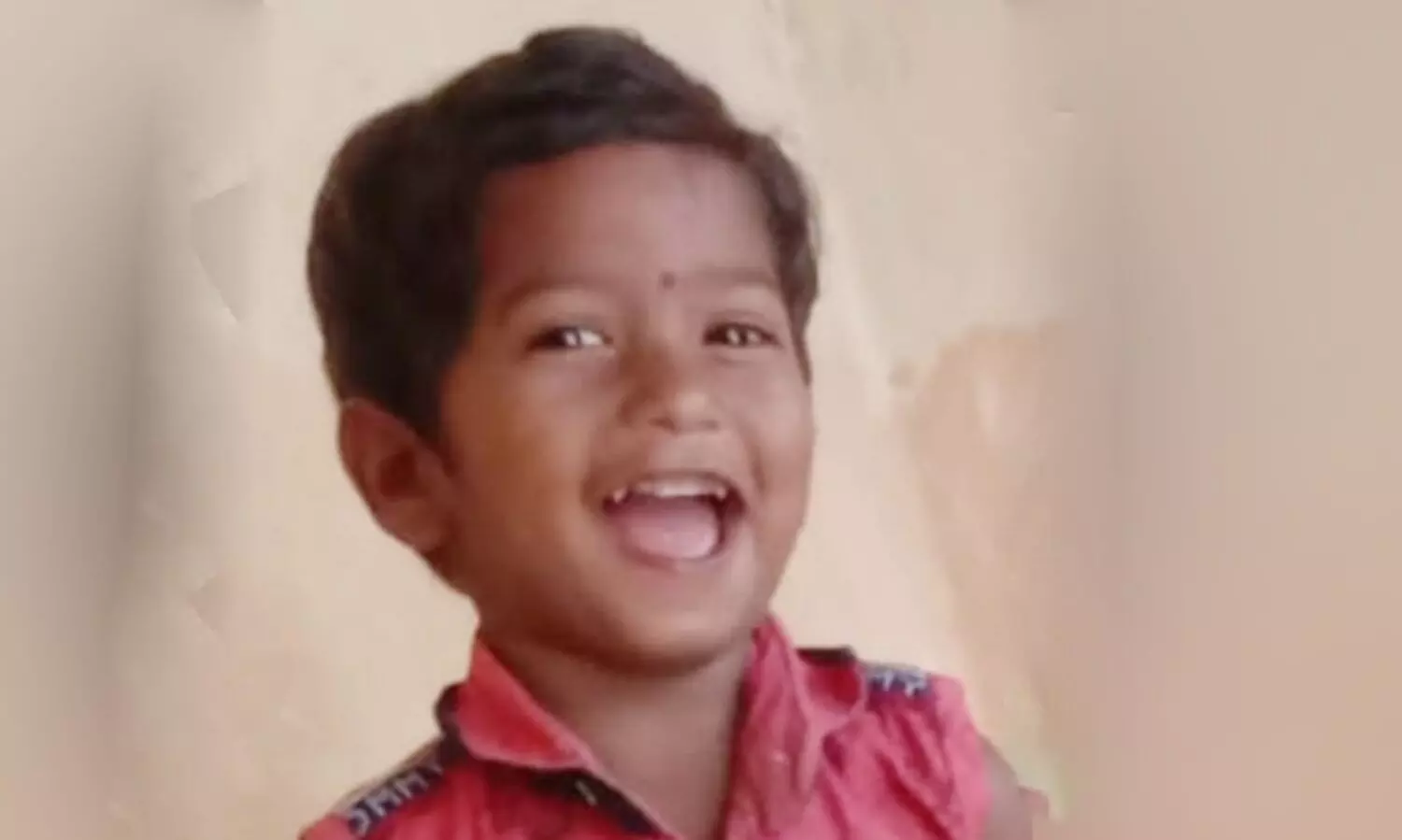 മൂന്ന് മണിക്കൂർ വനത്തിലൂടെ സഞ്ചരിച്ച് ആശുപത്രിയിൽ എത്തിച്ചിട്ടും ജീവൻ രക്ഷിക്കാനായില്ല; നൊമ്പരമായി അഞ്ച് വയസുകാരന്‍റെ മരണം