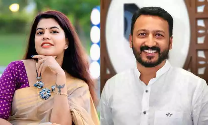 രാഹുല് മാങ്കൂട്ടത്തിലിനെതിരായ പോസ്റ്റിന് പിന്നാലെ സൈബര് ആക്രമണം; ഹണി ഭാസ്കരന്റെ പരാതിയില് കേസ് രാഹുല് മാങ്കൂട്ടത്തിലിനെതിരായ പോസ്റ്റിന് പിന്നാലെ സൈബര് ആക്രമണം; ഹണി ഭാസ്കരന്റെ പരാതിയില് കേസ്