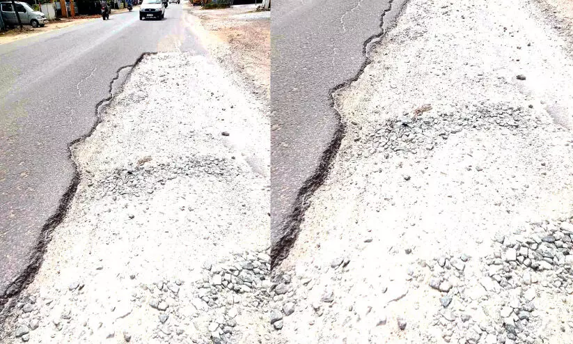 വാട്ടർഅതോറിറ്റിയും കെ.എസ്​.ഇ.ബിയും   മത്സരിച്ചു കുഴിക്കുന്നു