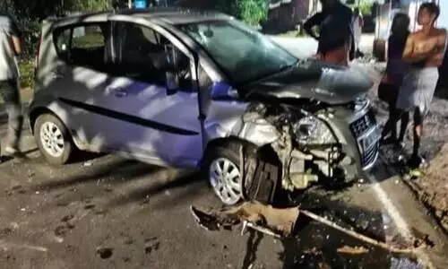 പൊലീസുകാർ സഞ്ചരിച്ച കാർ നിയന്ത്രണംവിട്ട് മറിഞ്ഞു; ഒരാൾക്ക് ഗുരുതര പരിക്ക് പൊലീസുകാർ സഞ്ചരിച്ച കാർ നിയന്ത്രണംവിട്ട് മറിഞ്ഞു; ഒരാൾക്ക് ഗുരുതര പരിക്ക്