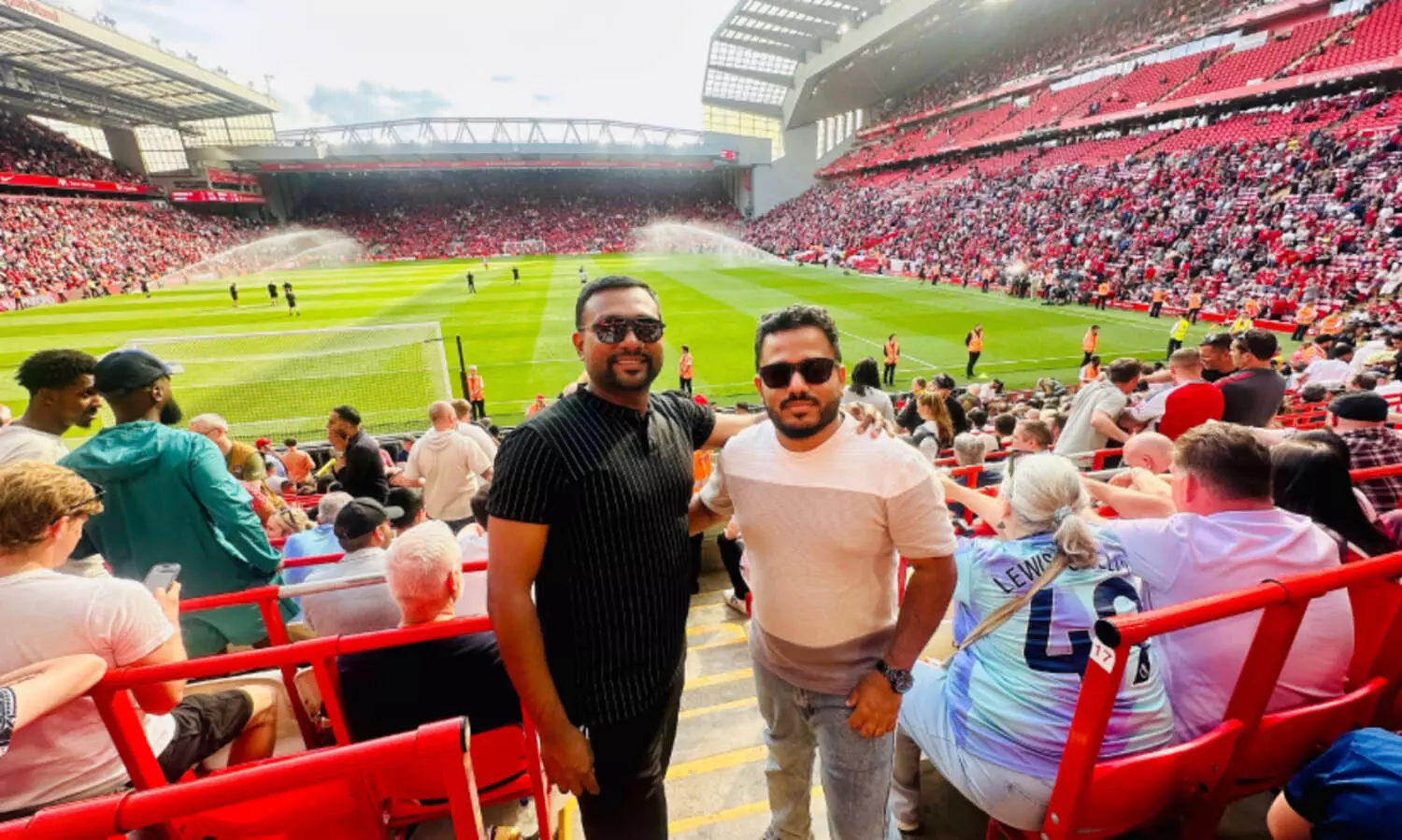 ചാ​യ കോ​പ്പ​യി​ലെ പ്രീ​മി​യ​ർ ലീ​ഗ് മോ​ഹ​ങ്ങ​ൾ...